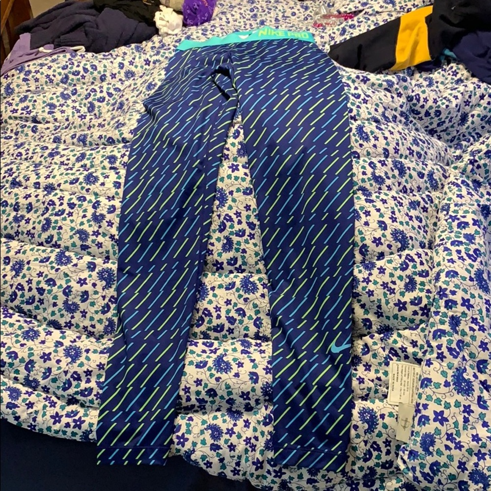 Nike pro leggings
